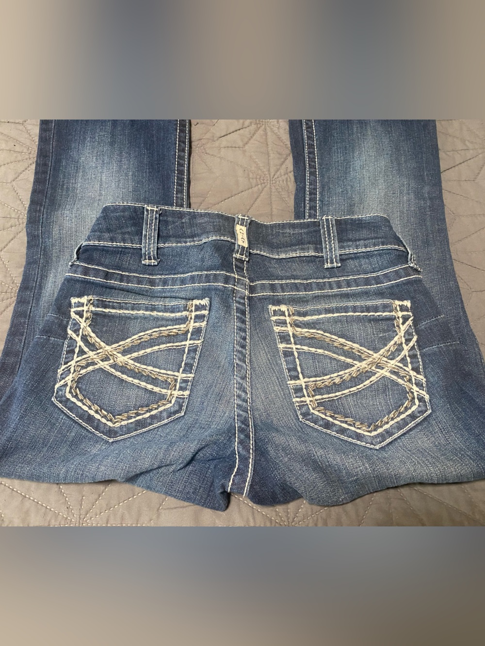 Ariat 28XL women’s blue jeans